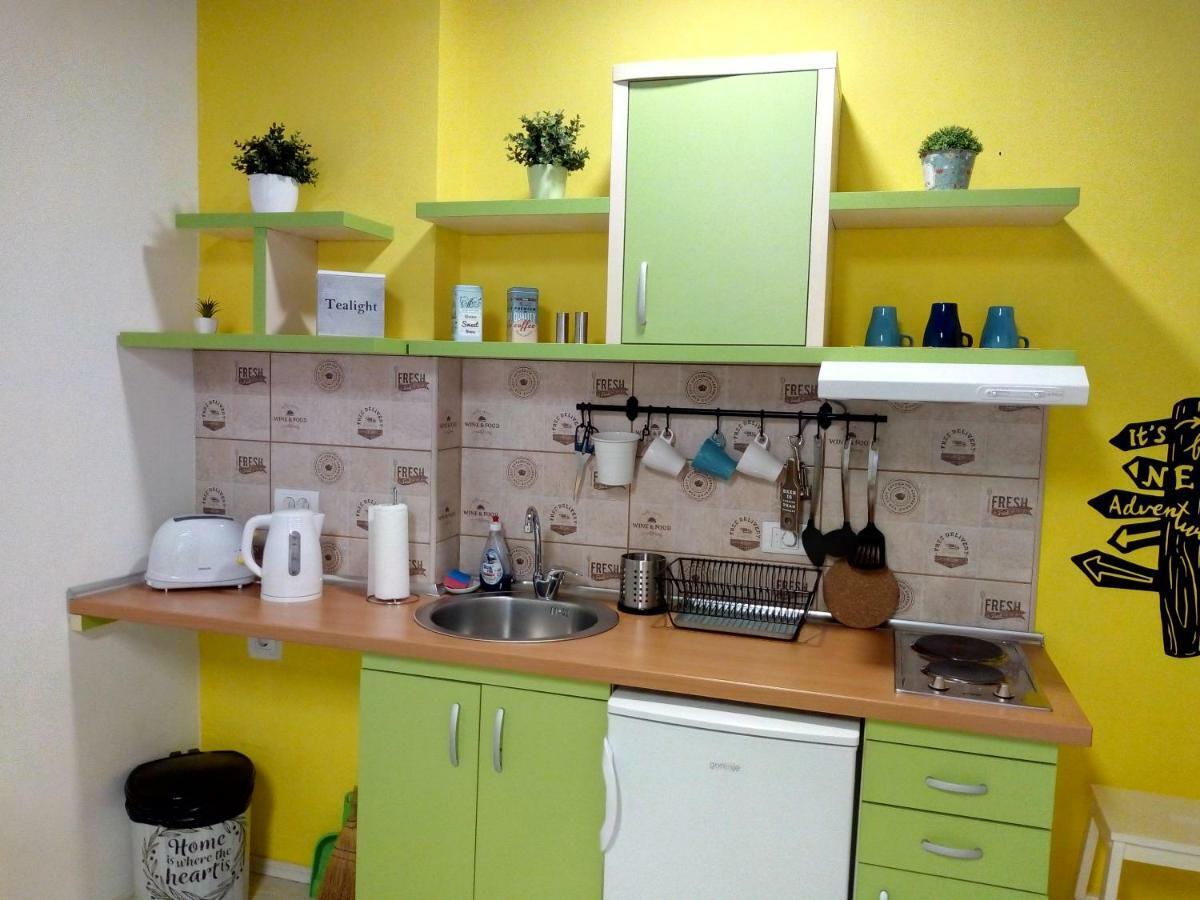 Appartement Studio Jolie à Novi Sad Extérieur photo